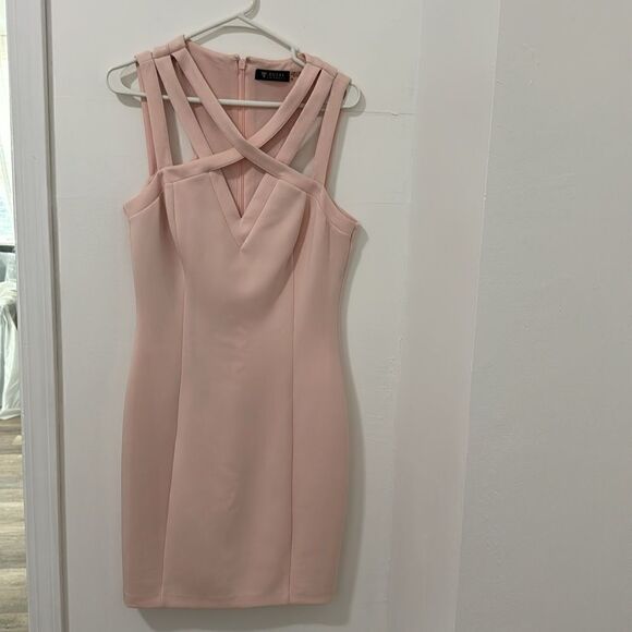 GUESS MINI DRESS - Picture 3 of 9